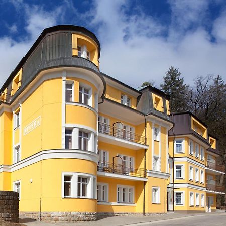 Hotel Riviera Luhačovice Esterno foto