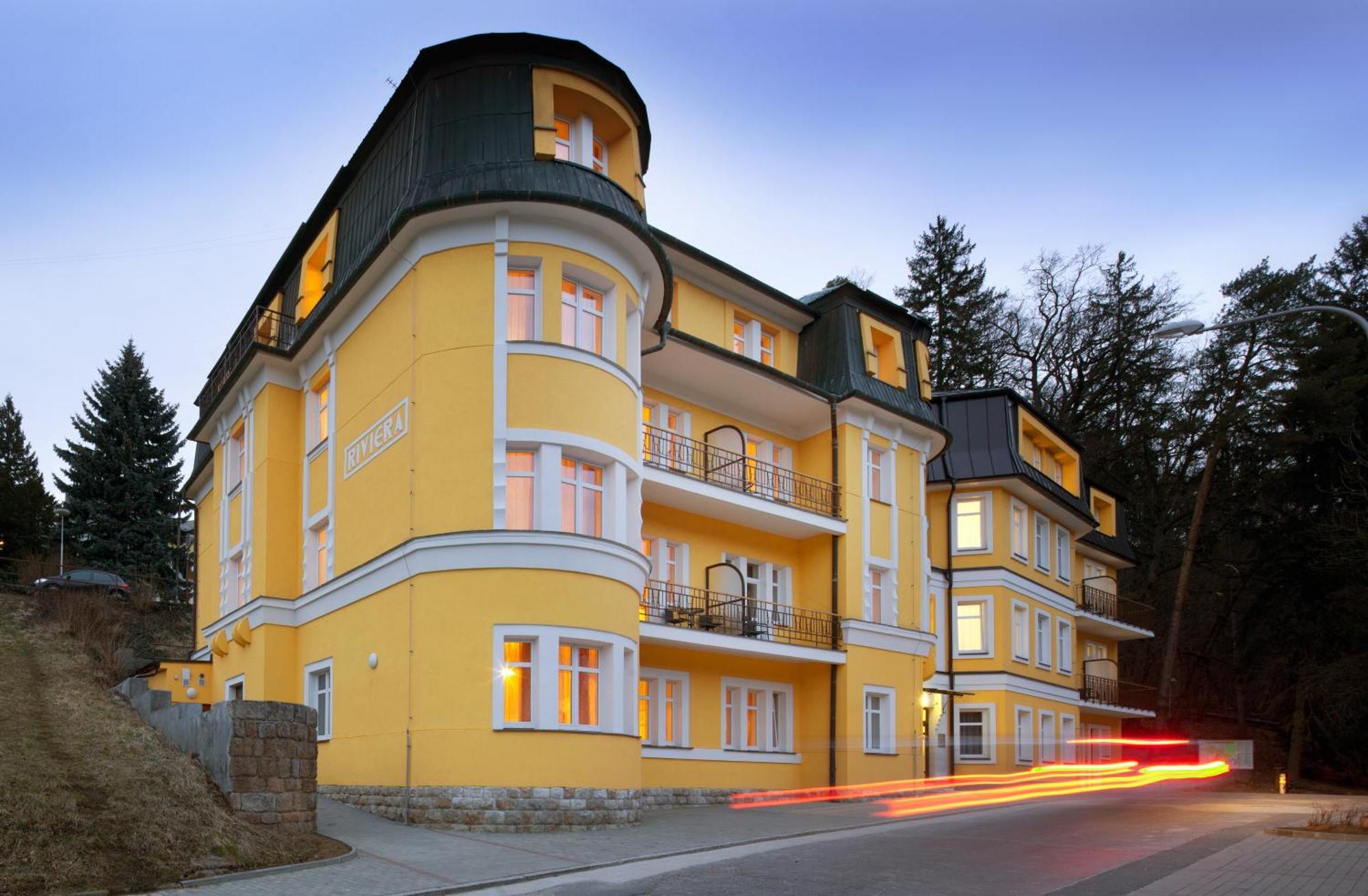 Hotel Riviera Luhačovice Esterno foto