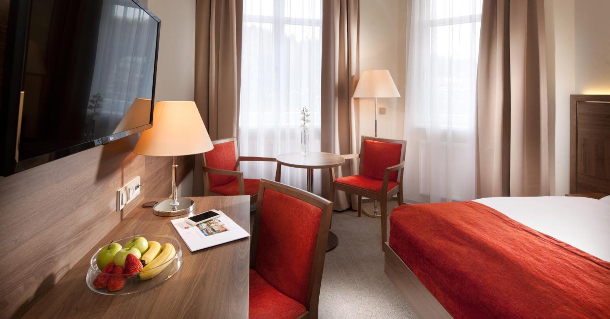 Hotel Riviera Luhačovice Esterno foto